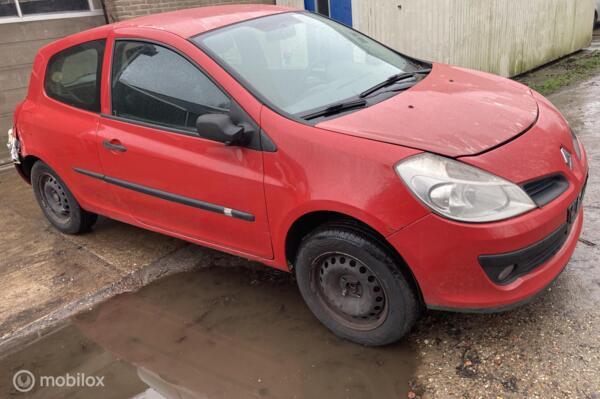 Renault Clio 1.2-16V Authentique