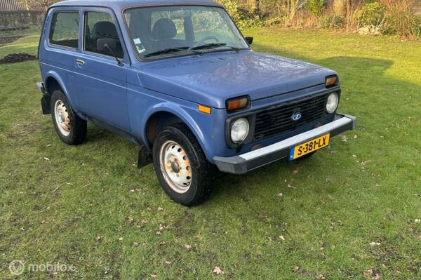 verkocht  Lada Niva 4x4 2005 met 22.000 km