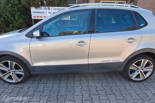 Volkswagen Polo 1.2 TSI Cross AIRCO-NAVI-CR CONTROL