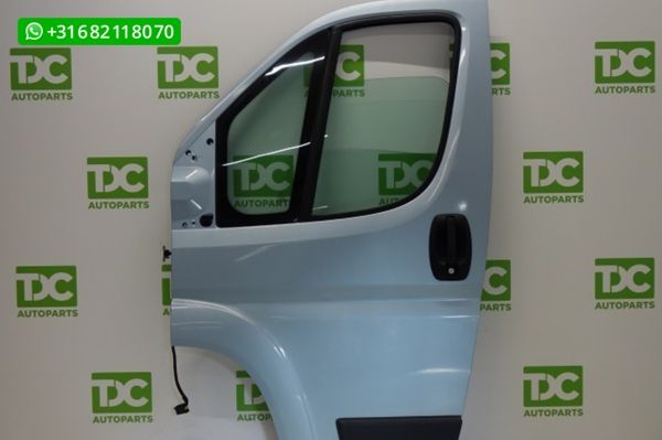 Fiat Ducato bestel ('06-'18) Voorportier links lichtblauw