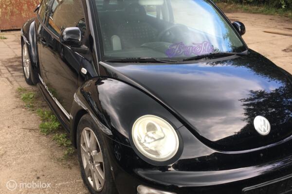 Volkswagen New Beetle 2.0 Highline