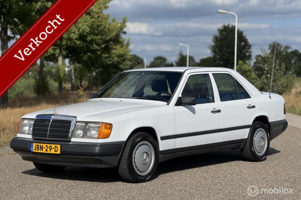 Mercedes-Benz 200-500 200 W124 1986 5-bak