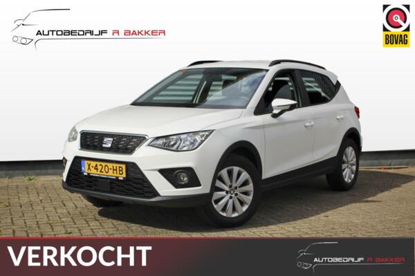 Seat Arona 1.0 TSI Style // Slechts 25.000 km! - Trekhaak - Bluetooth - Cruise Control - Lichtmetalen velgen