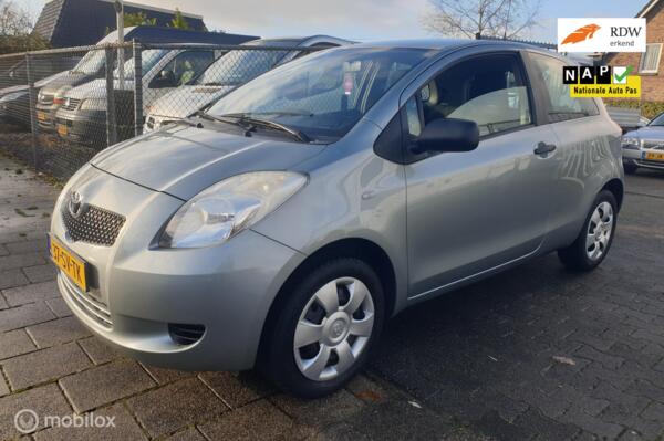 Toyota Yaris 1.0 VVTi Terra 117.249 km nap