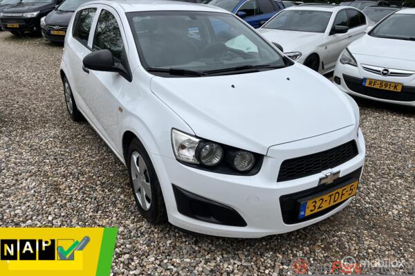 Chevrolet Aveo 1.2 LS,Airco,Cruise,5drs,2e eigenaar