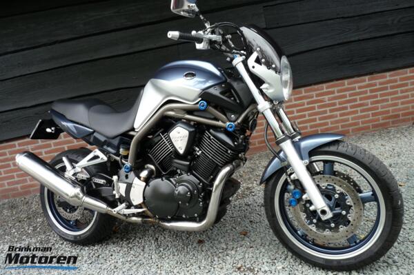 Unieke BT 1100 Bulldog / BT1100 V-Metal