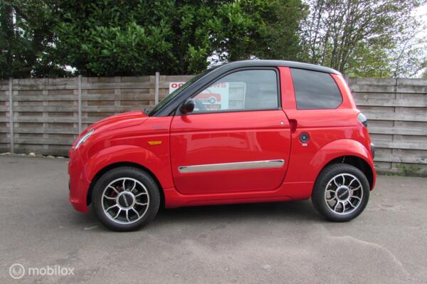 Microcar Brommobiel M.GO Initial