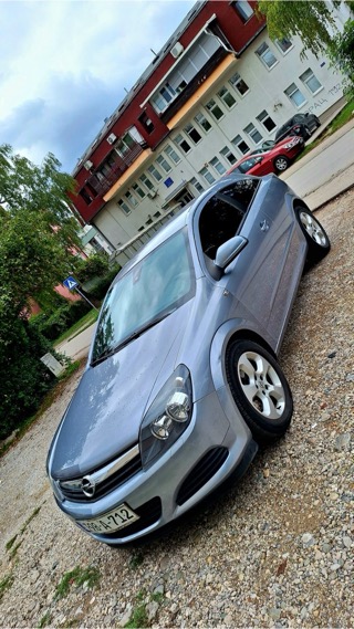 Opela Astra H GTC Benzin/Plin