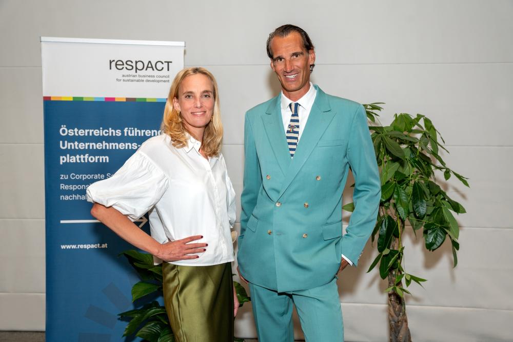 Daniela Knieling, Geschäftsführerin respACT und Thomas Schwabl, Geschäftsführer von marketagent