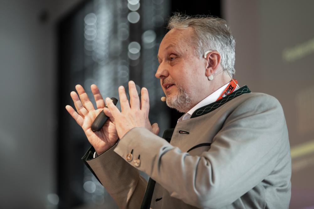 Andreas Kreutzer