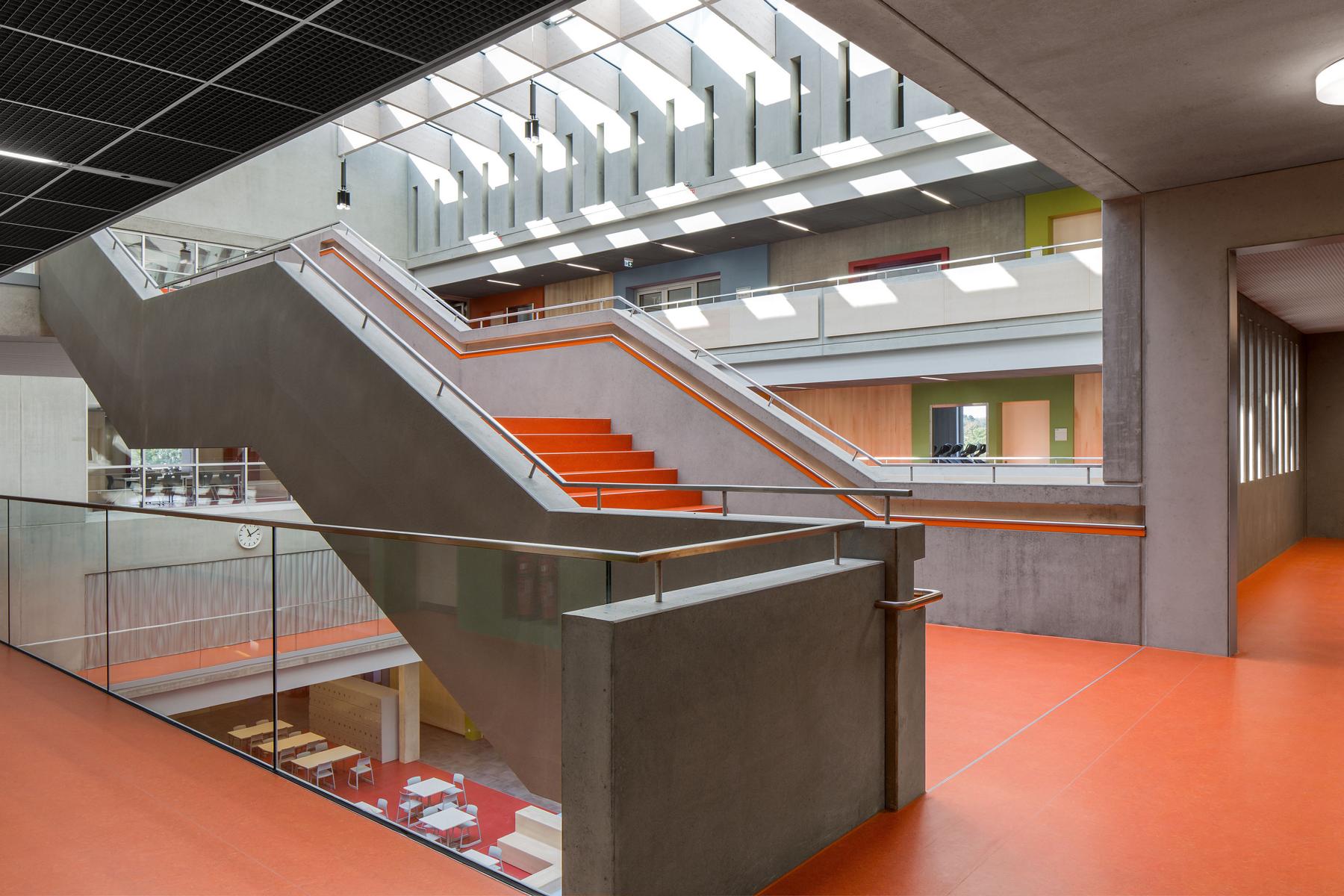 Willibald Gluck Gymnasium Tageslicht