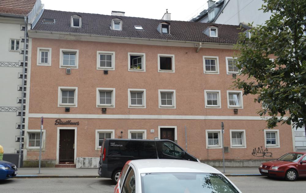 unsaniertes Stadthaus