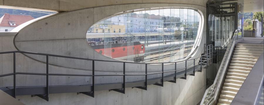 Bahnhof aus Beton