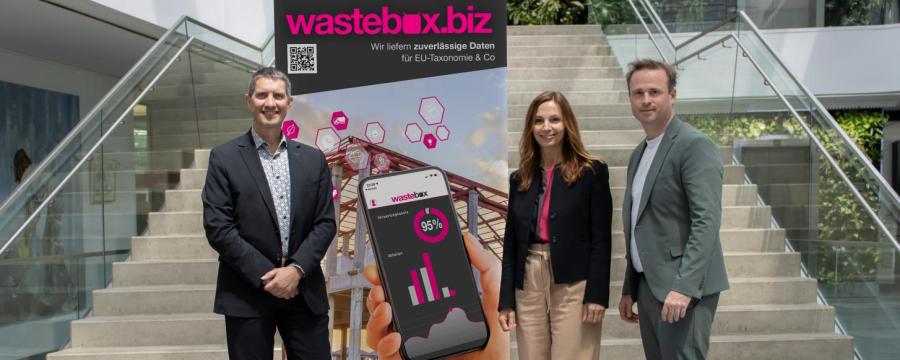 Ralf Mittermayr, CEO Saubermacher; Bernadette Triebl-Wurzenberger, Geschäftsführerin PS Plattformen & Systeme; Thomas Deutsch, Geschäftsführer PS Plattformen & Systeme