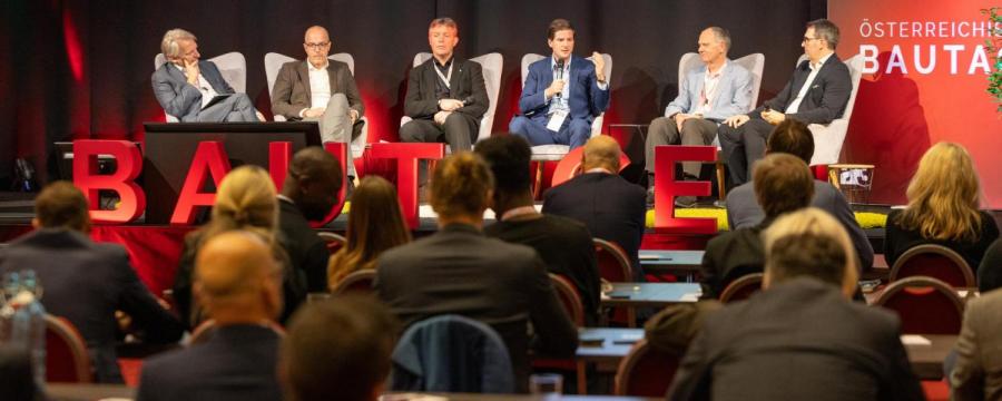 Österreichische Bautage 2025 Publikum und Podium