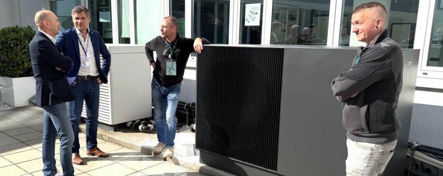 Die neue aroTHERM perform live in Betrieb