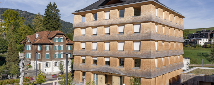 „Posthus“ Egg (Vorarlberg) Ersatzneubau und Neugestaltung der Dorfmitte (c) Kurt Hoerbst
