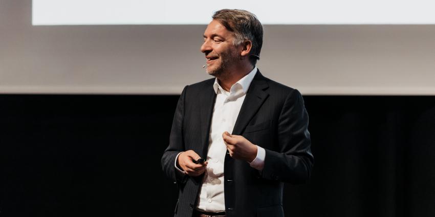 Andreas Hladky spricht auf den Bautagen
