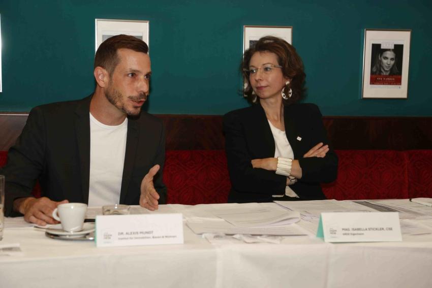 Mag. Isabella Stickler, CSE / Bundesobfrau ARGE Eigenheim  Dr. Alexis Mundt / IIWB Institut für Immobilien, Bauen und Wohnen