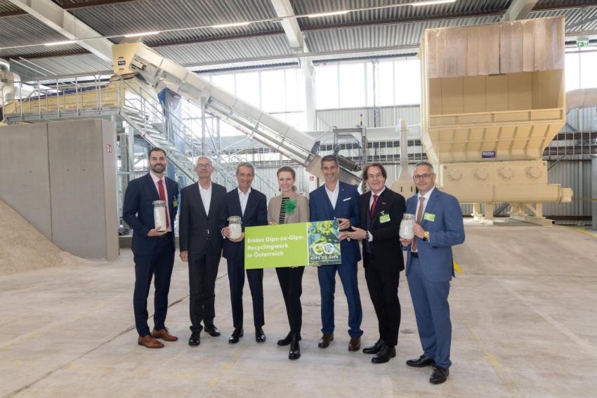 Eröffnung des Gips zu Gips Recyclingwerkes