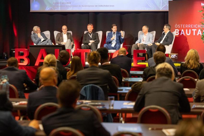 Österreichische Bautage 2025 Publikum und Podium