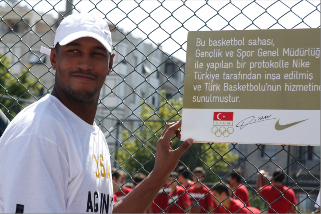 Nike Türkiye’de Yeni Basketbol Sahaları Açıyor