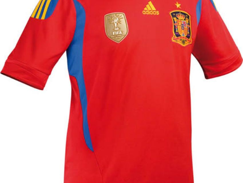 İspanya Milli Takımı Euro 2012 formaları tanıtıldı
