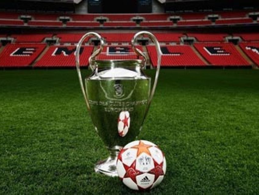 2011 UEFA Şampiyonlar Ligi finali resmi topu tanıtıldı