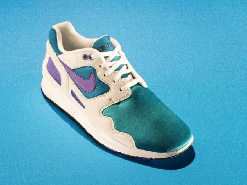 Nike Air Flow yeniden koşuyor