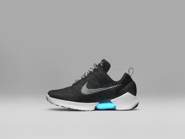 hyperadapt-01