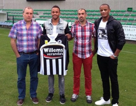 article-2350617-1A8D3513000005DC-106_634x611