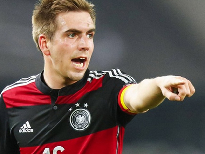 Efsane Futbolcudan Şok Eden Karar