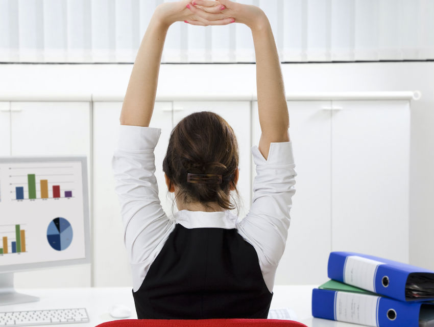 Omuzları Rahatlatmak İçin Masabaşı Egzersizleri