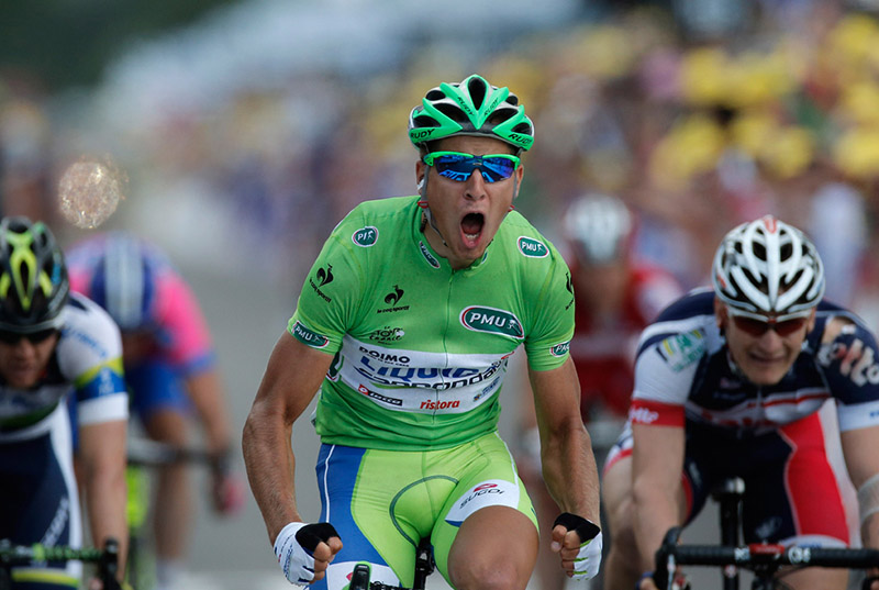 bisikletciler_ve_formalari_yesil