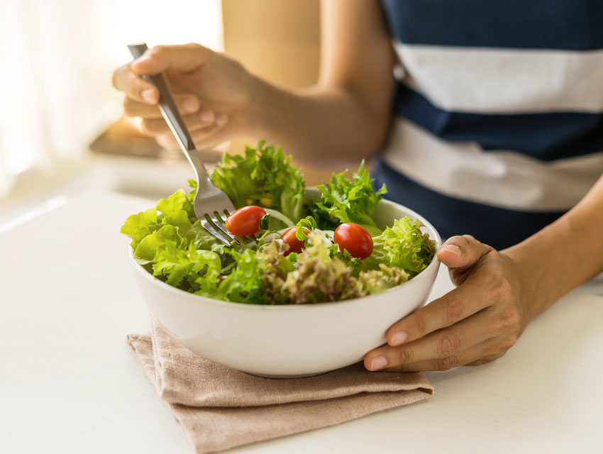 Akşamı Salata İle Geçirmek Mi? Bir Kez Daha Düşünün!