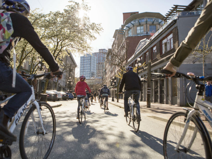 Bi’ Deneyin! Bisikletle Markete Gitmek