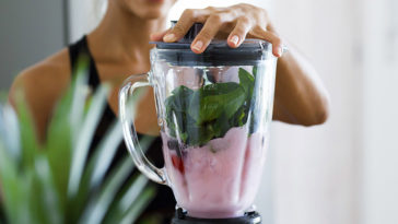 Birbirinden Lezzetli ve Faydalı Smoothie Tarifleri
