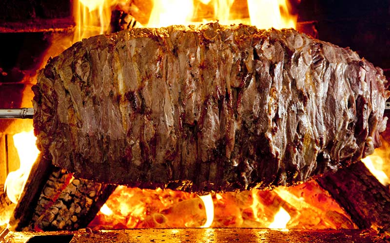 kalorili-yiyecekler-cag-kebabi