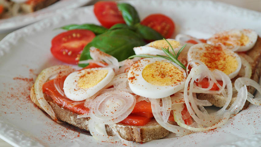 Protein Dolu Öğünler yumurta sandvic