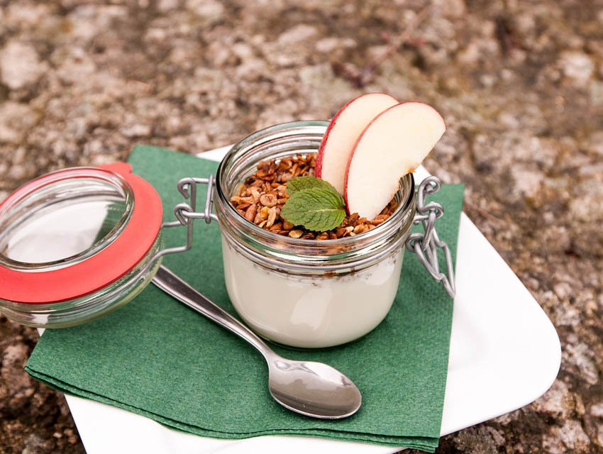 Yanınızda Taşıyabileceğiniz Sağlıklı ve Kolay Atıştırmalıklar