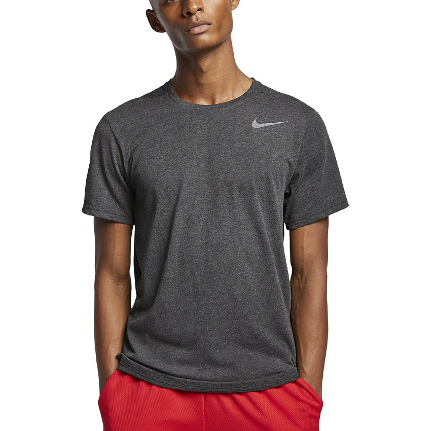 terletmeyen spor giyim nike-breathe-dri-fit-training