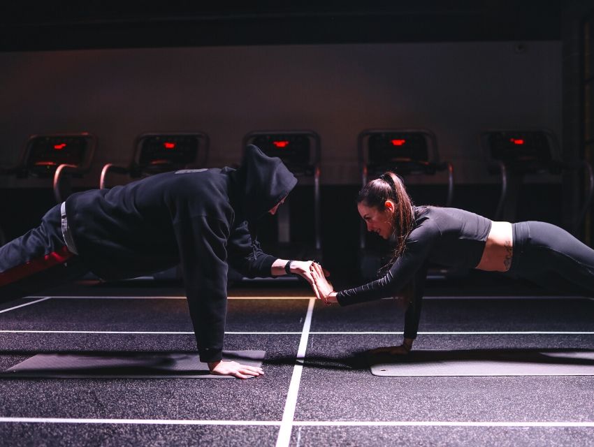 Yeni Başlayanlar için Örnek Evde Spor Programı