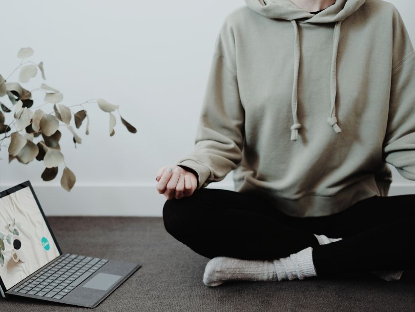 Yeni Başlayanlar için Evde Meditasyon Teknikleri