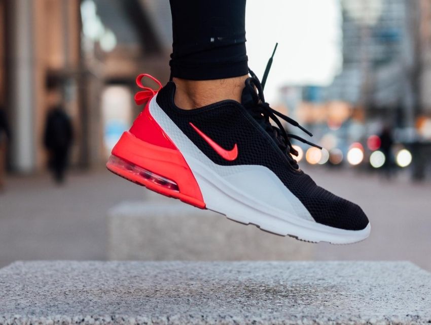 Yürüyüş ve Koşu Ayakkabısı Arasındaki Farklar Nedir?