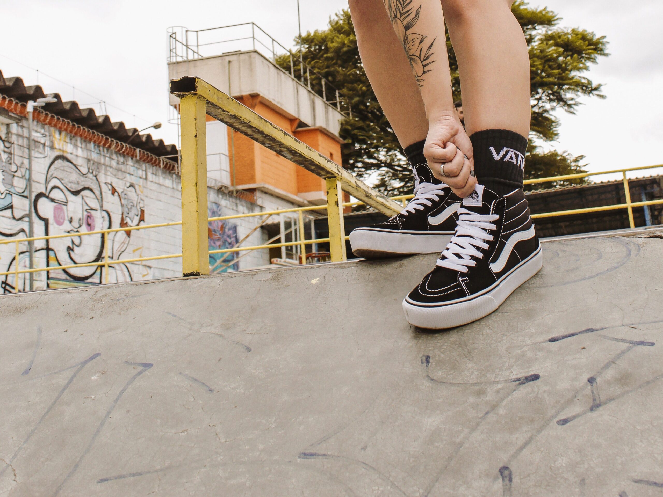 Vans Sneaker’ları Kombinlemek İçin 5 Stil Önerisi