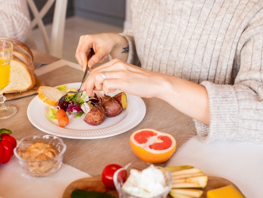Fark Etmeden Yapılan Yanlış Beslenme Alışkanlıkları