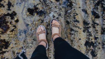 Spor Ayakkabı Rahatlığında Outdoor Yaz Sandaletleri kapak