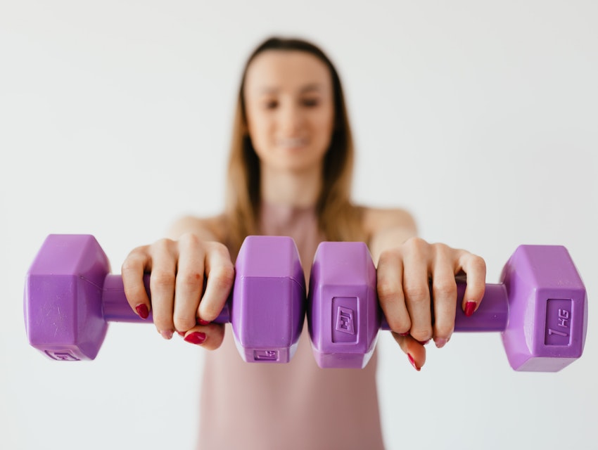 Vücut Geliştirme Evde Mümkün Mü kapak