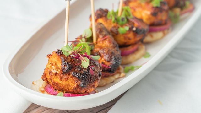 Pratik ve Doyurucu Diyet Yemek Tarifleri tavuk kofte