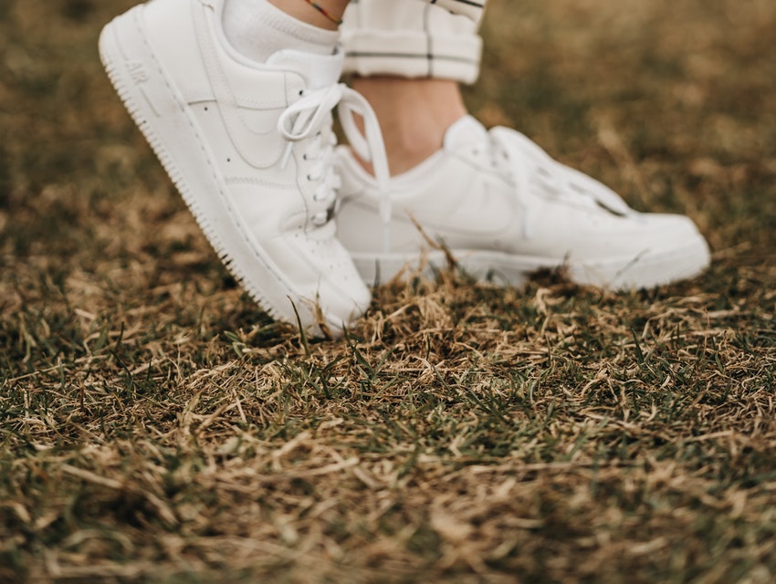 Okul Giyiminde Ne Tür Ayakkabılar Tercih Edilmeli